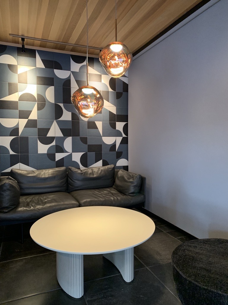 和風家屋がコンバージョンされた店内